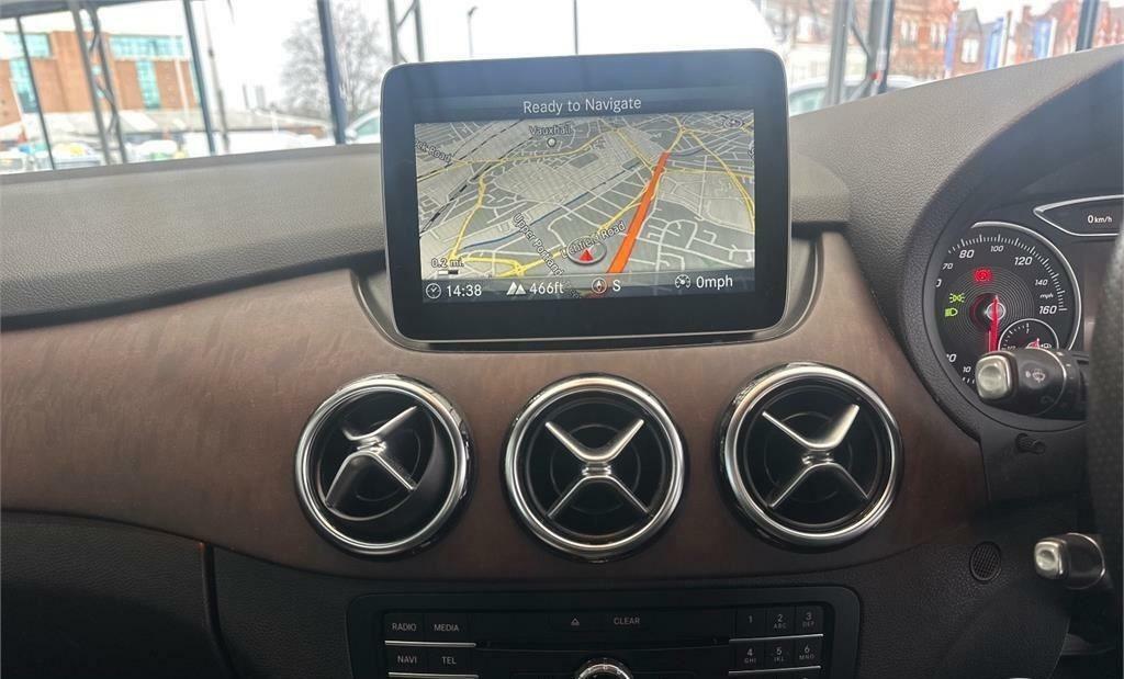 Mercedes-Benz B Class B180 Exclusive Edition Nav Camera Leath KR68DFF Grey #5