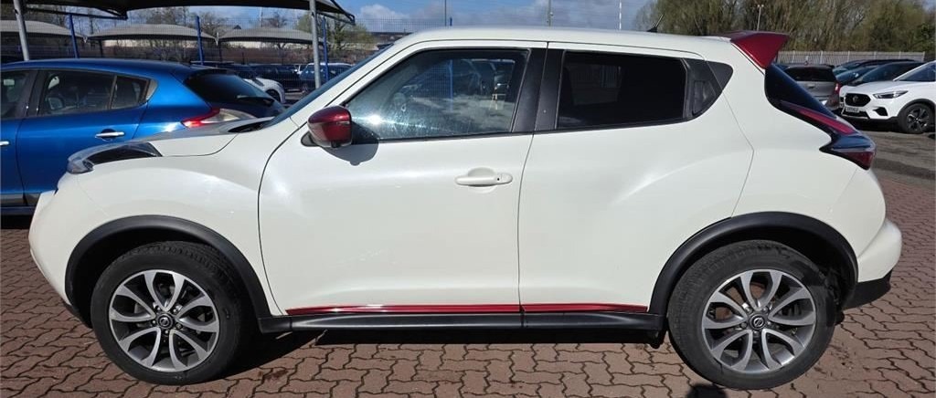 Nissan Juke 1.5 Dci Tekna Bose Exterior Pk Nav Ul CK68AZF White #5
