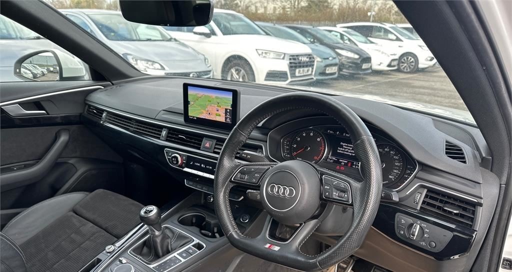 Audi A4 35 Tfsi Black Edition Tech Pk Nav Dab RK69JGU White #3