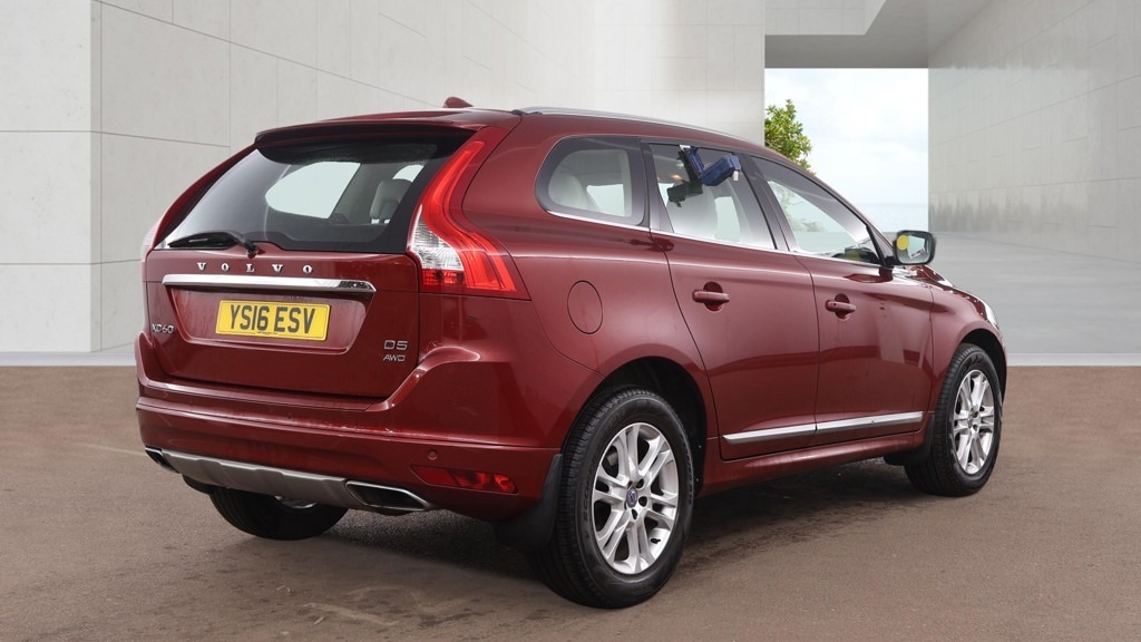 Volvo XC60 D5 220 Se Lux Nav Awd Nav Leather Ule Red