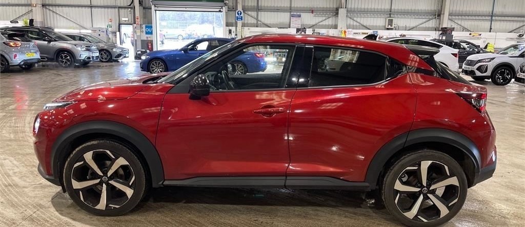 Nissan Juke 1.0 Dig-t Tekna Nav Bose Camera Carpl BG71USN Red #2