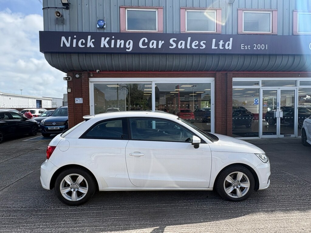 Audi A1 1.6 Tdi Se Air Con 76 Mpg Ulez YK67YKC White #5