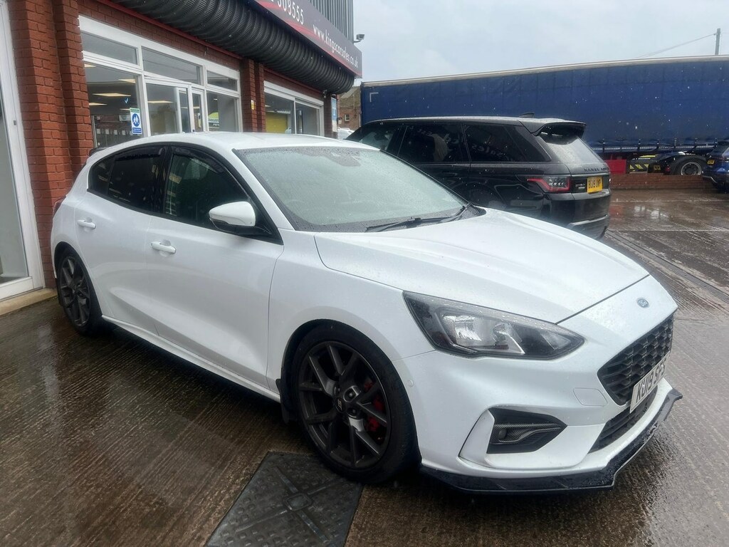 Ford Focus 1.5 Ecoblue 120 St-line X 19 Inch Alloys White