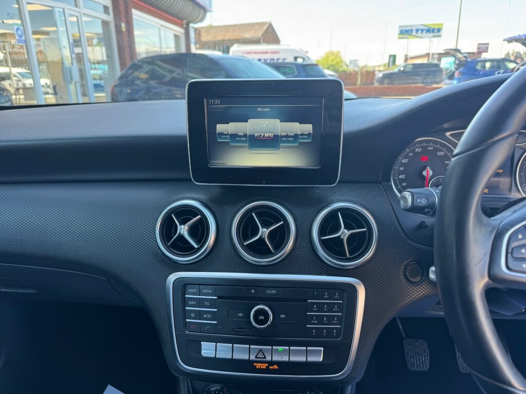 Mercedes-Benz A Class A180d Se Leather Ulez Bluetooth MC17LFW Green #4