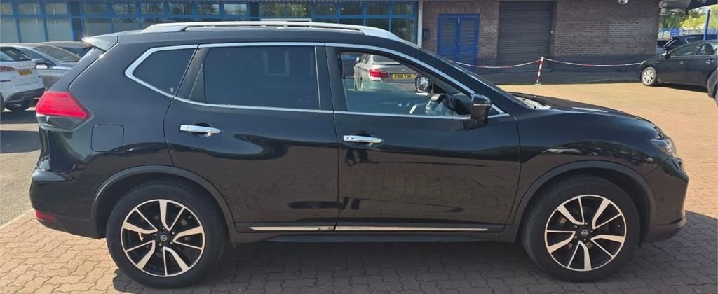 Nissan X-Trail 1.6 Dig-t Tekna 7 Seats Panroof Nav L Black