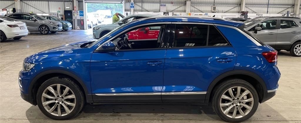 Volkswagen T-Roc 1.5 Tsi Evo Sel 1 Owner Sat Nav Car Net CV68JBE Blue #2