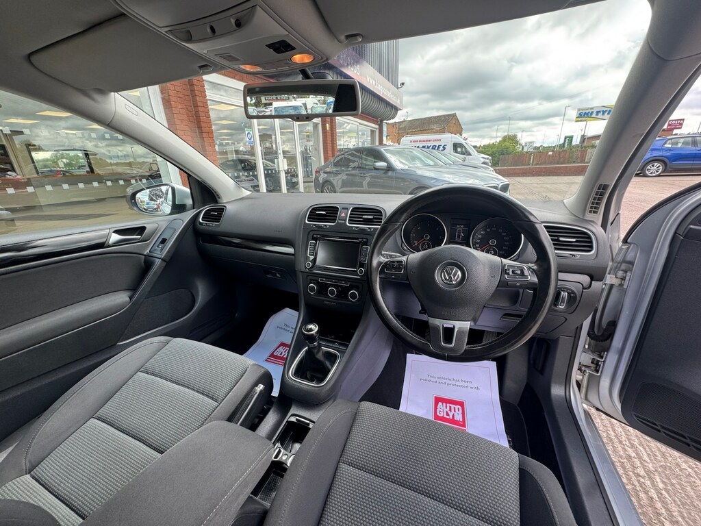 Volkswagen Golf 1.6 Tdi 105 Match 9 Services 12 Mths Mot FV61SNK Silver #4