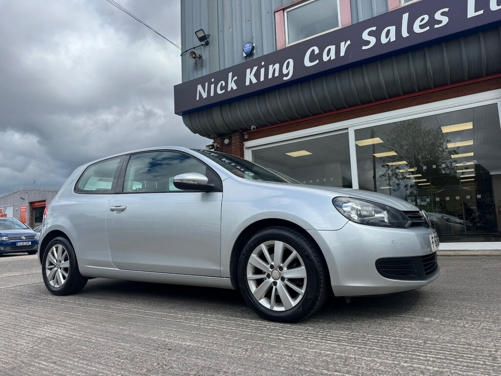 Volkswagen Golf 1.6 Tdi 105 Match 9 Services 12 Mths Mot Silver