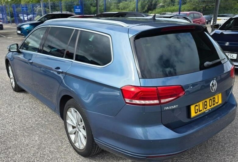 Volkswagen Passat 2.0 Tdi Se Business Nav Ulez 9 Services GL18OBJ Blue #2