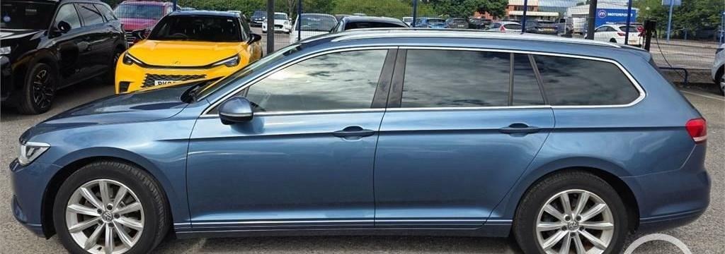 Volkswagen Passat 2.0 Tdi Se Business Nav Ulez 9 Services GL18OBJ Blue #4