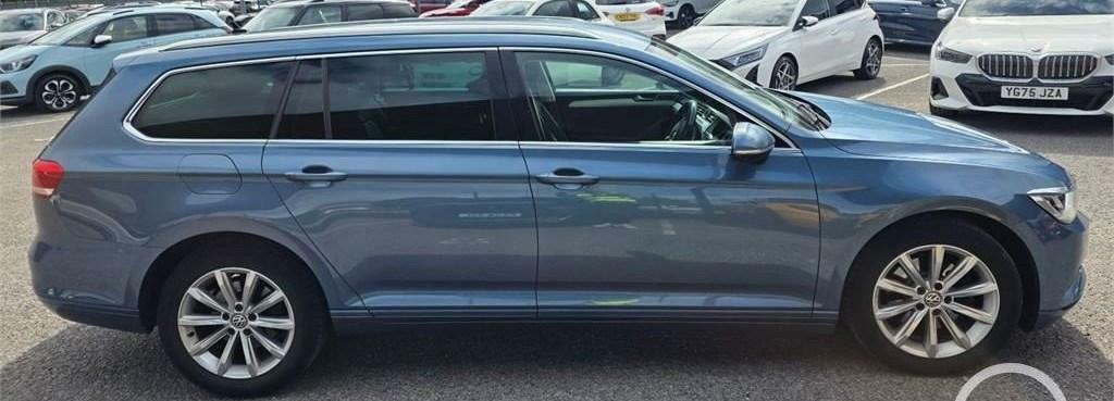 Volkswagen Passat 2.0 Tdi Se Business Nav Ulez 9 Services GL18OBJ Blue #5