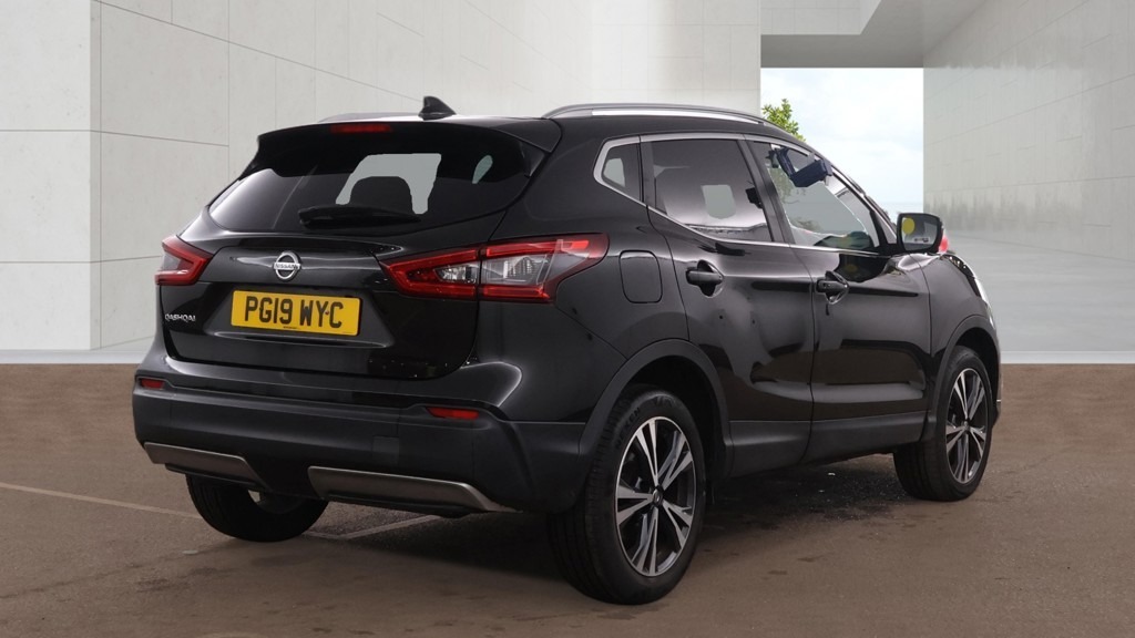 Nissan Qashqai 1.3 Dig-t N-connecta Panroof Nav Camera PG19WYC Black #6