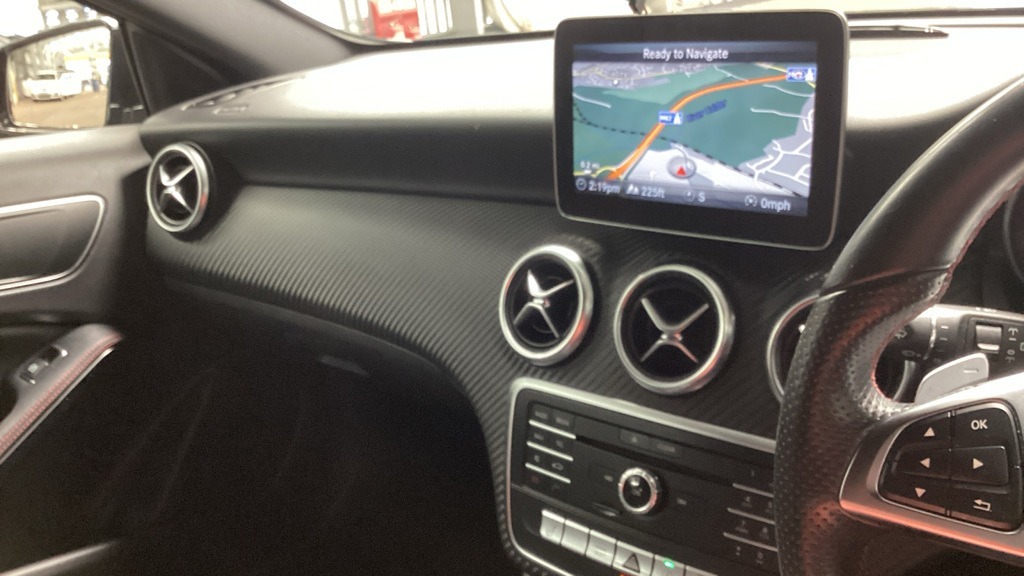 Mercedes-Benz A Class A180d Amg Line Executive Nav 74 Mpg LS18NPC Black #4