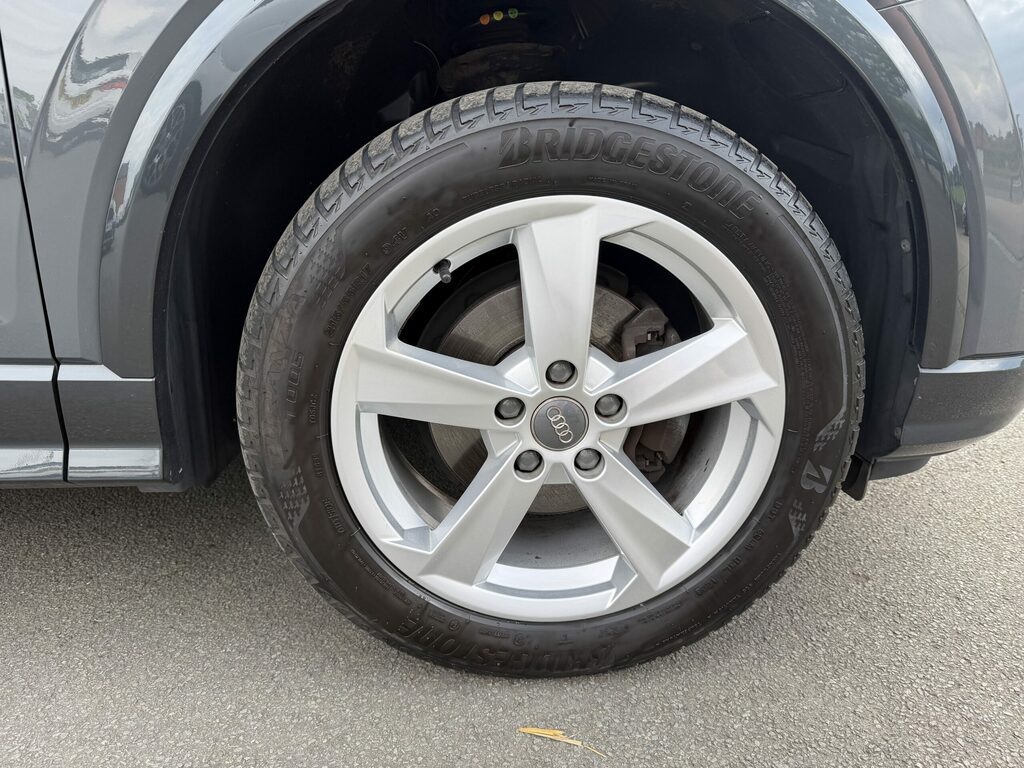 Audi Q2 Petrol BK70KSN Grey #4