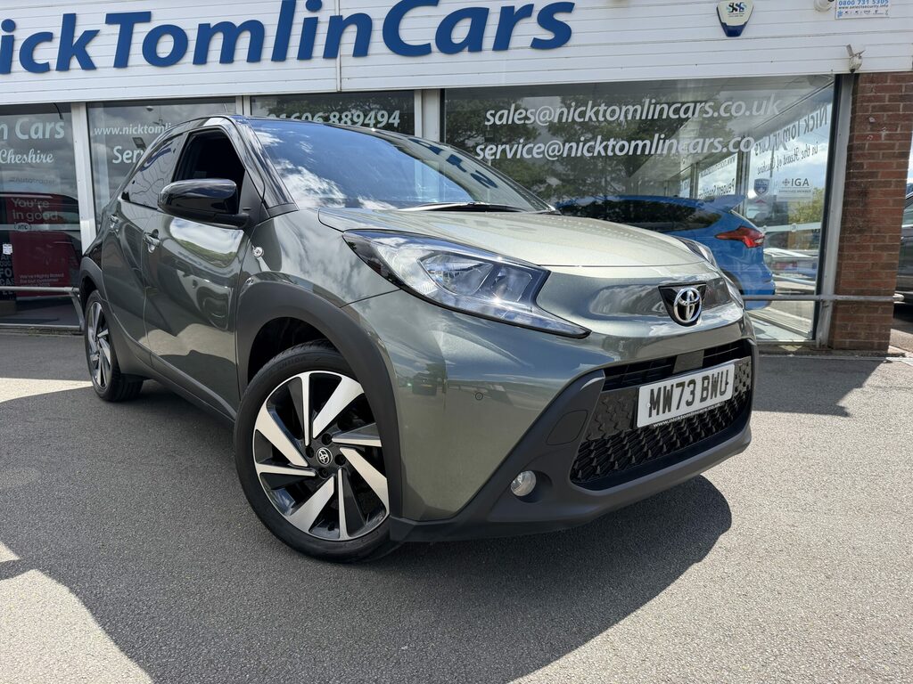 Toyota Aygo X Petrol Green