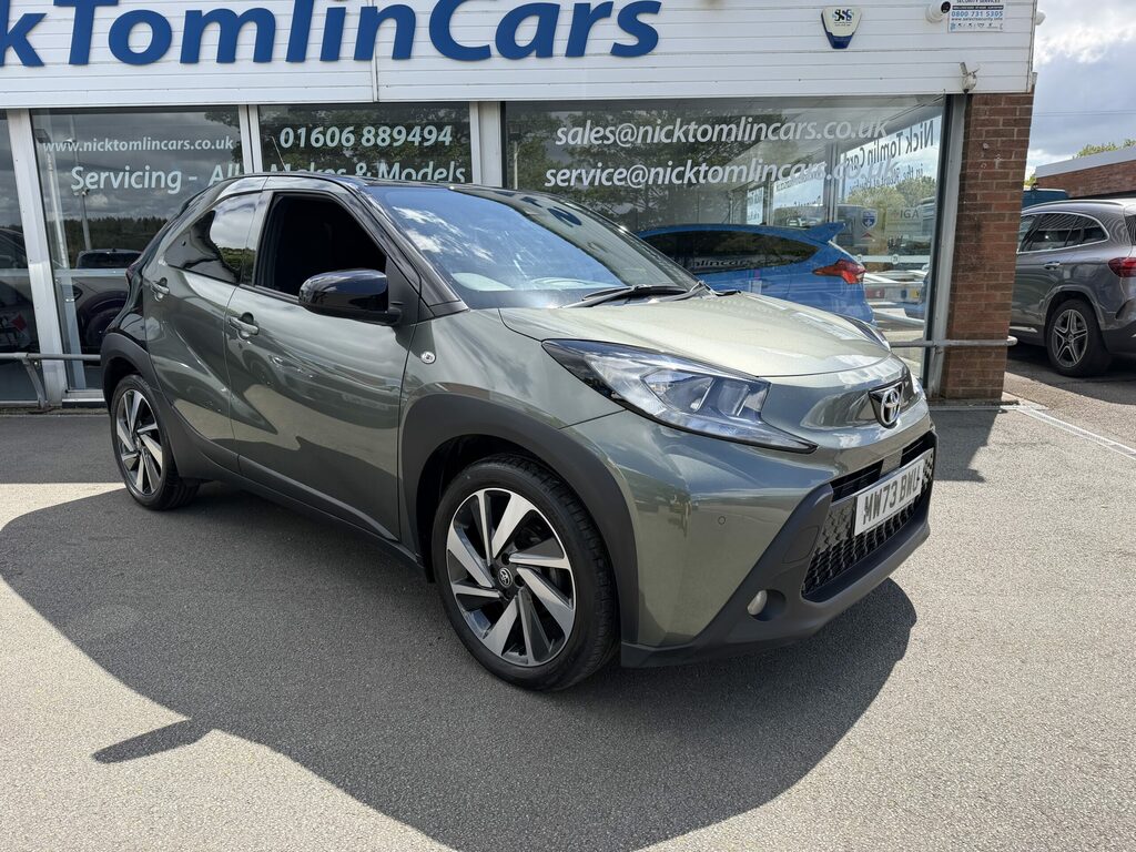 Toyota Aygo X Petrol MW73BWU Green #6