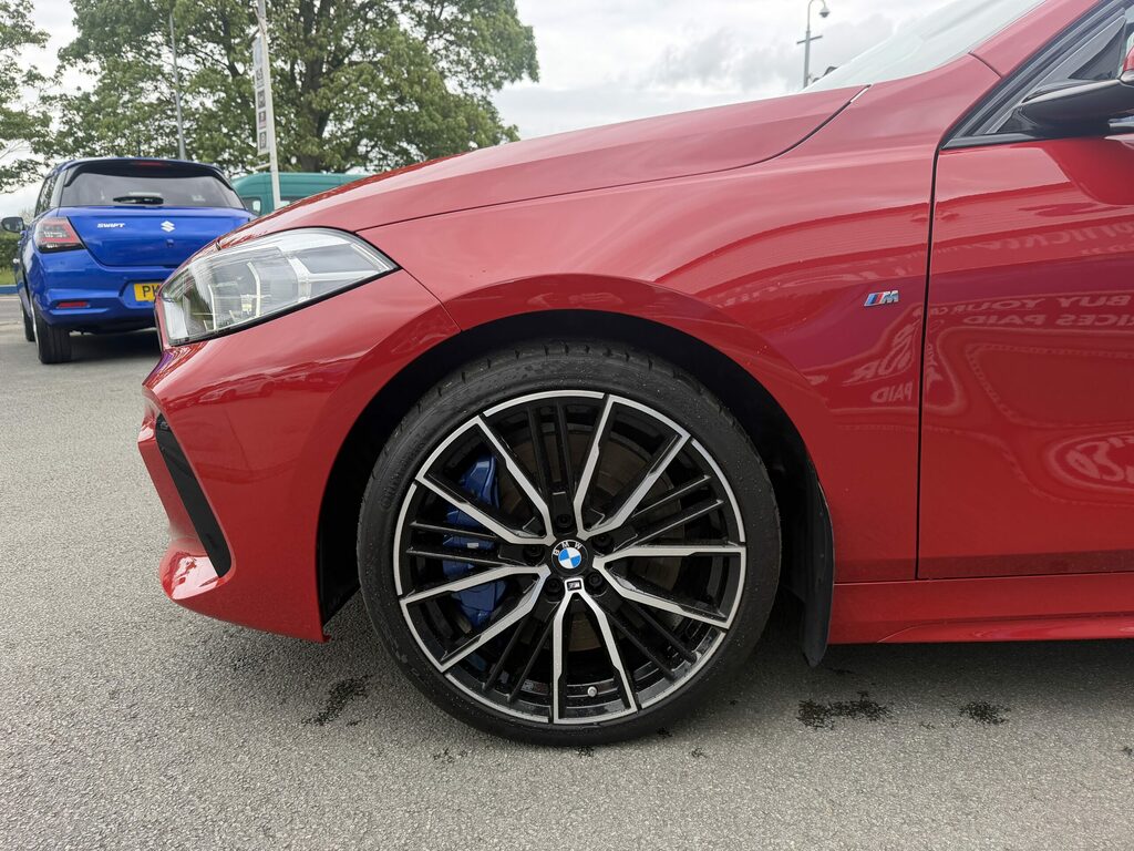 BMW 1 Series Petrol YE73CTK Red #4
