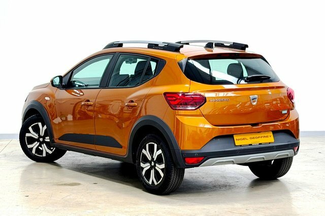 Dacia Sandero Stepway 1.0 Tce Prestige Hatchback Bi Fuel Euro MW21KTG Orange #2