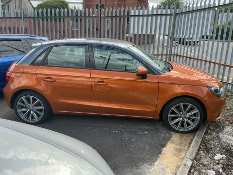 Audi A1 1.4 A1 Sportback KF14BVV Orange
