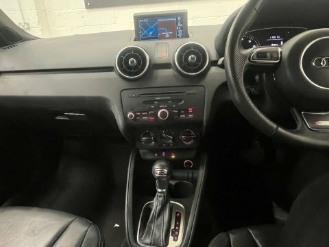 Audi A1 1.4 A1 Sportback RO14VZA Red #6