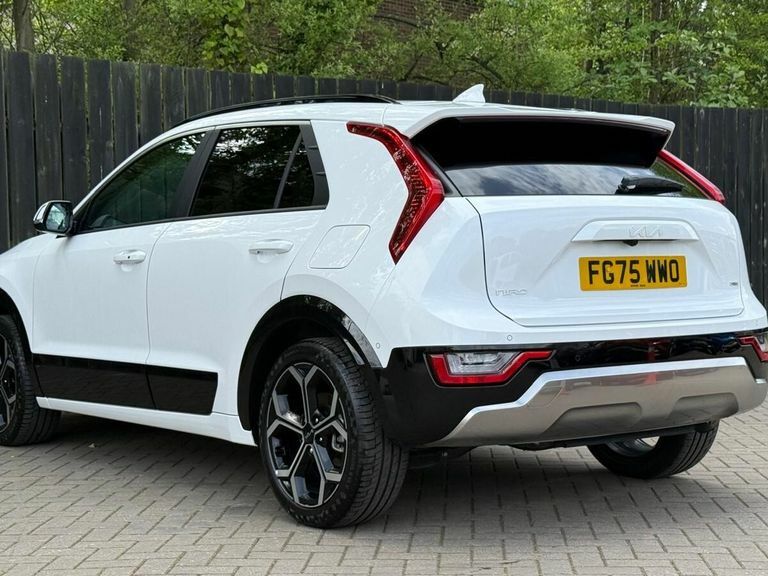 Kia Niro 1.6 Gdi 136 Hybrid Aspire Dct FG75WWO White #6