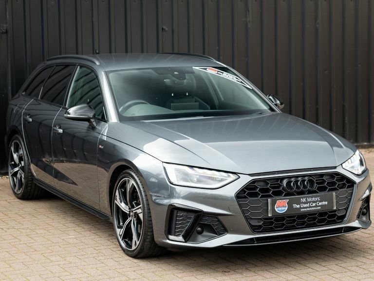 Audi A4 35 Tfsi Black Edition S Tronic HD22FFY Grey #3