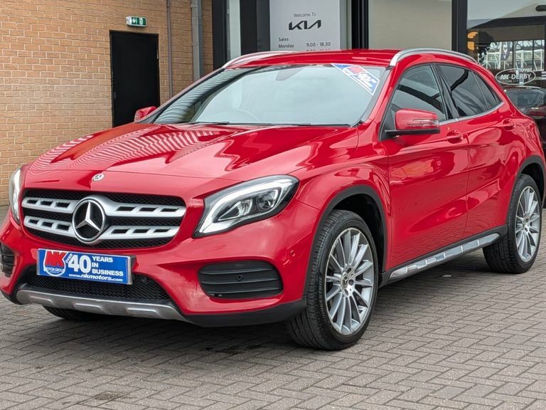 Mercedes-Benz GLA Class Gla 180 Amg Line Edition OE69VMH Red #4