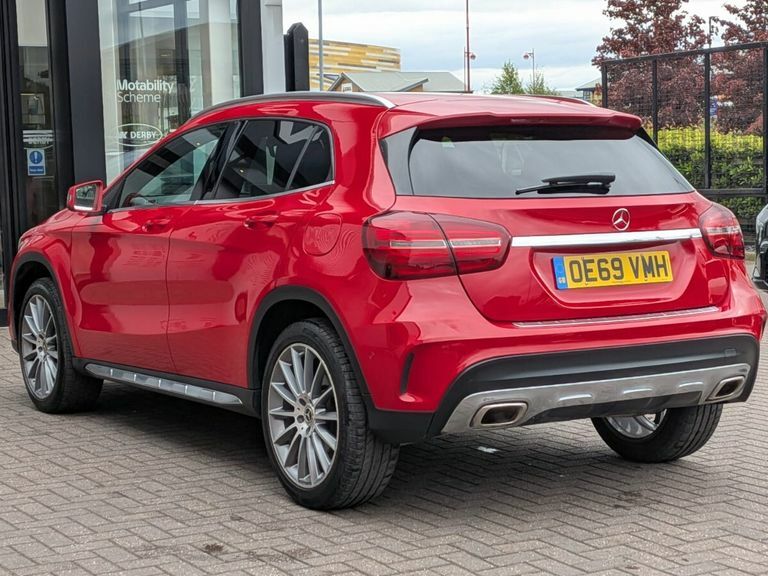 Mercedes-Benz GLA Class Gla 180 Amg Line Edition OE69VMH Red #6
