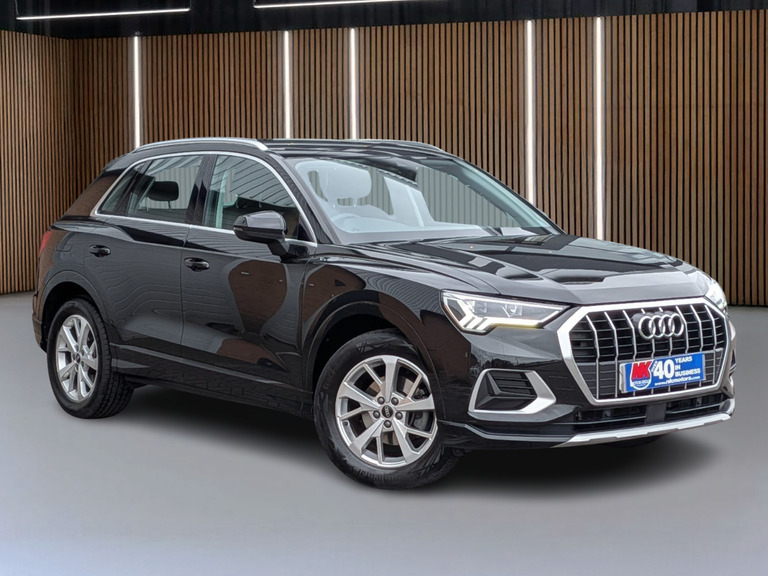Audi Q3 35 Tfsi Sport S Tronic Black