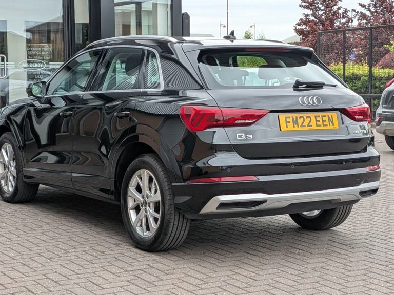 Audi Q3 35 Tfsi Sport S Tronic FM22EEN Black #5