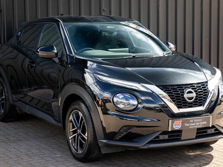 Nissan Juke 1.0 Dig-t N-connecta LP74OMR Black #3