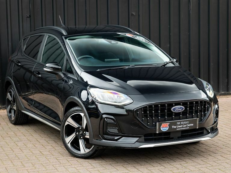 Ford Fiesta 1.0 Ecoboost Hybrid Mhev 125 Active LP71OMJ Black #2