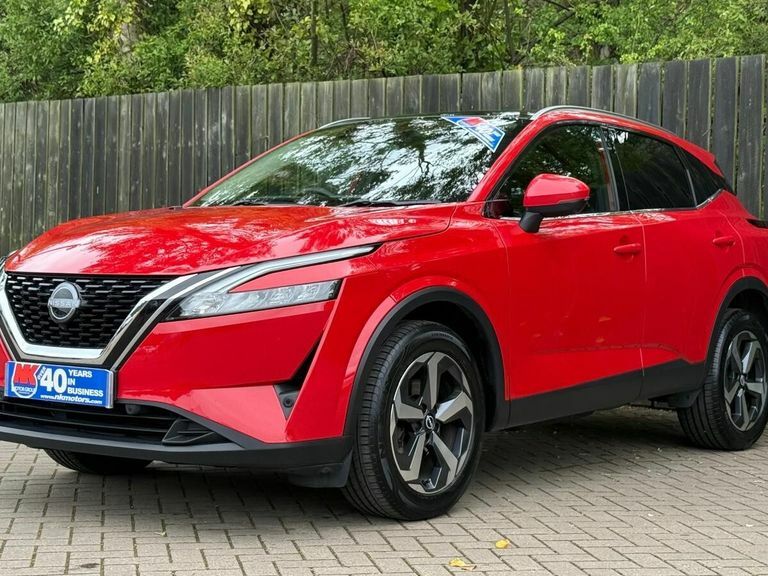 Nissan Qashqai 1.3 Dig-t Mh N-connecta DS73YRR Red #4