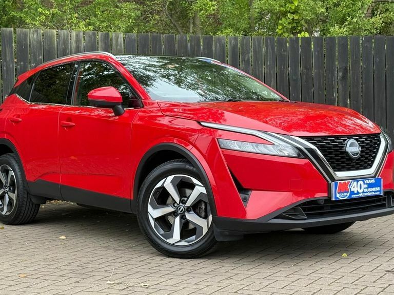 Nissan Qashqai 1.3 Dig-t Mh N-connecta DS73YRR Red #2