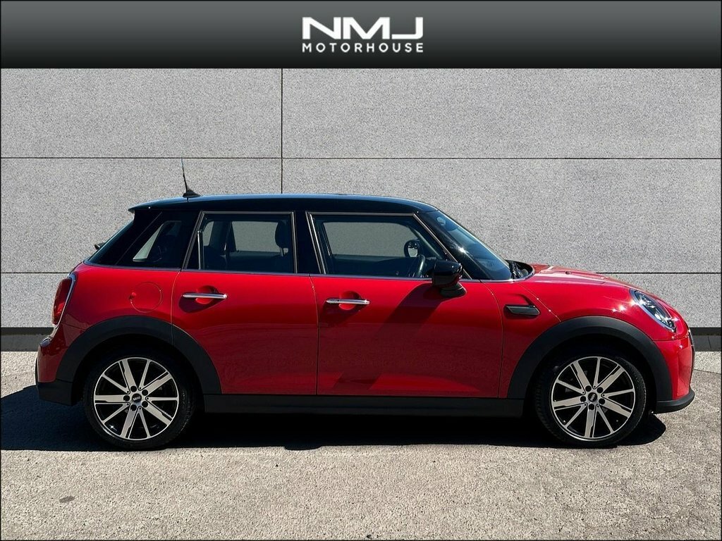 Mini Hatch 2021 1.5 Cooper Classic Steptronic Euro 6 Ss EU71LLZ Red #4