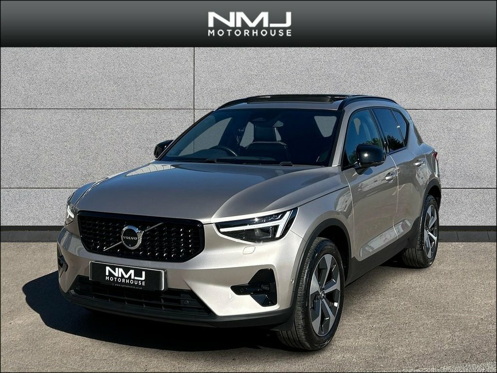 Volvo XC40 2023 2.0 B3 Mhev Ultimate Dct Euro 6 Ss DC23EPN Gold #3