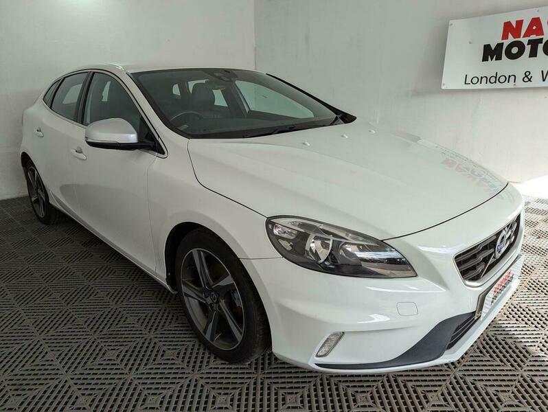 Volvo V40 1.6 D2 R-design Nav White