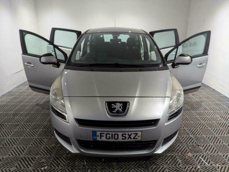 Peugeot 5008 1.6 Hdi Active Euro Silver #5
