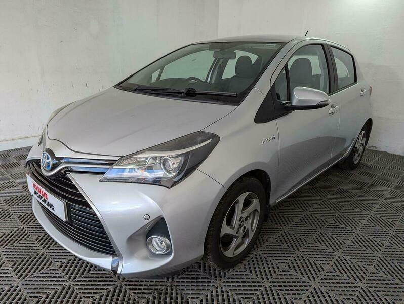 Toyota Yaris 1.5 Vvt-h Icon E-cvt FN65HAA Silver #3