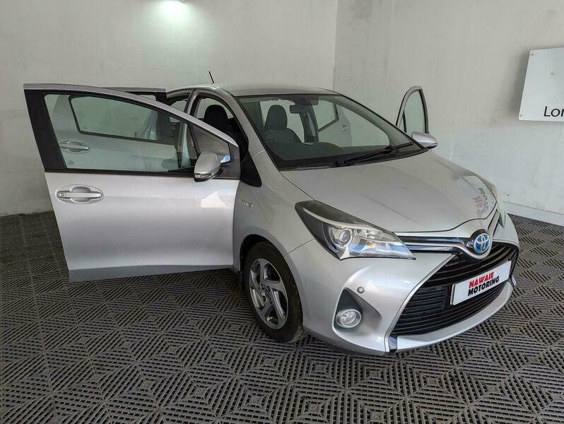 Toyota Yaris 1.5 Vvt-h Icon E-cvt FN65HAA Silver #5