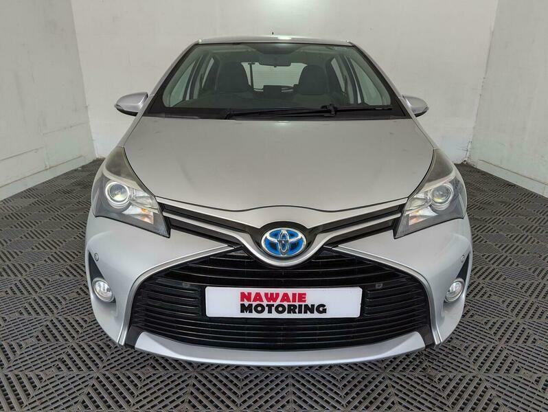 Toyota Yaris 1.5 Vvt-h Icon E-cvt FN65HAA Silver #2