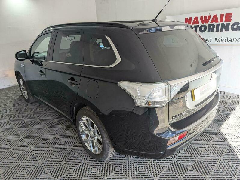 Mitsubishi Outlander 2.0H 12Kwh Gx4h Cvt SW64GGA Black #4