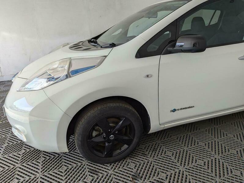 Nissan Leaf 30Kwh Black Edition PK17ZLY White #5