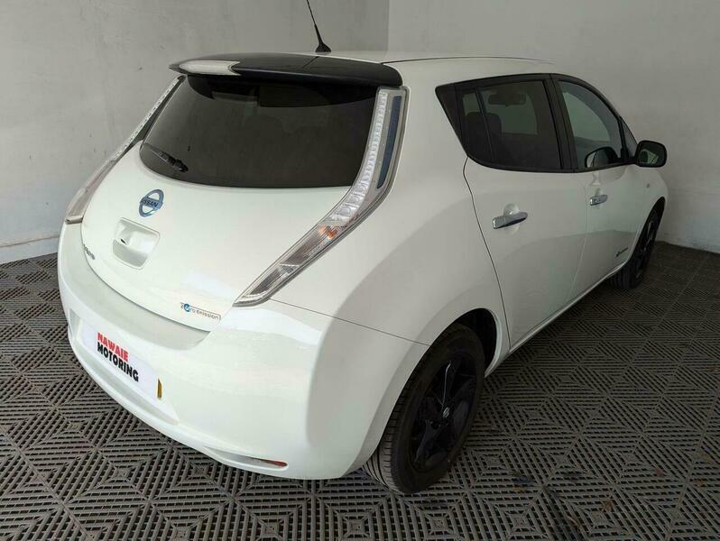 Nissan Leaf 30Kwh Black Edition PK17ZLY White #6