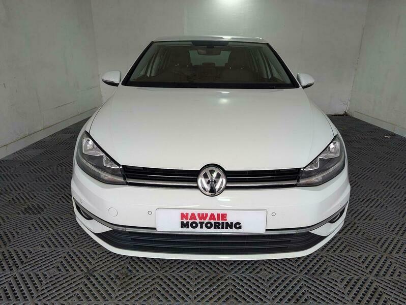 Volkswagen Golf 2.0 Tdi Bluemotion Tech YO17WKP White #2
