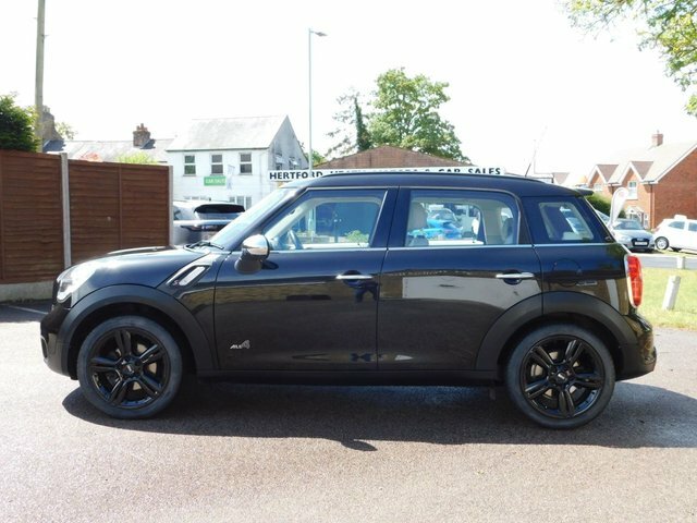 Mini Countryman 2.0 Cooper Sd All4 141 Bhp Black #3