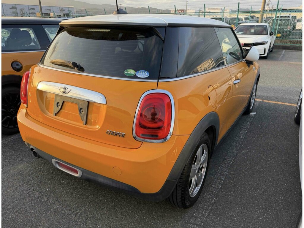 Mini Hatch Cooper  Orange #2