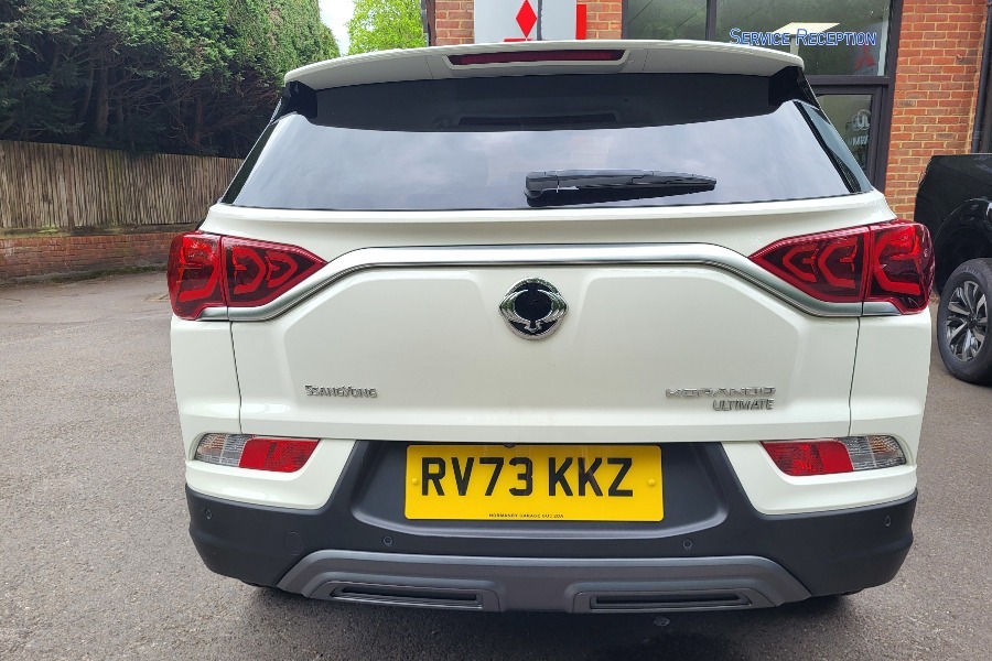 SsangYong Korando Ssangyong Korando 1.5 Ultimate Suv A... RV73KKZ White #4