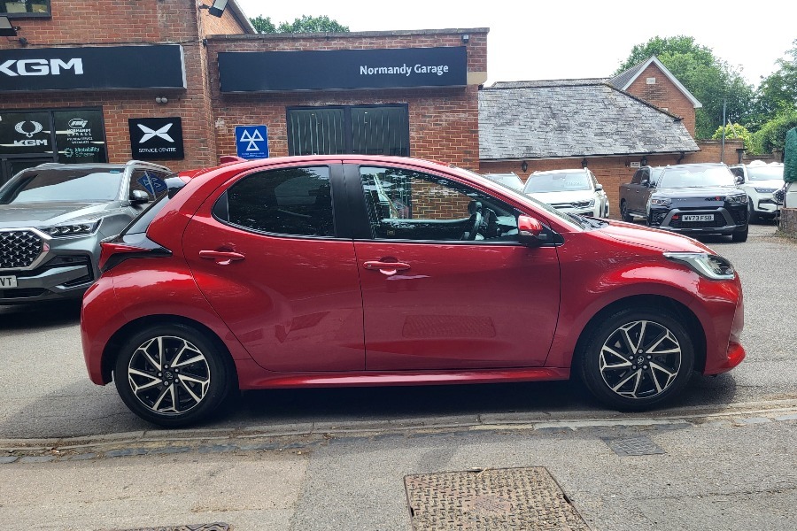 Toyota Yaris Toyota Yaris 1.5 Vvt H Design Hatchback Pet... OY71YGZ Red #6