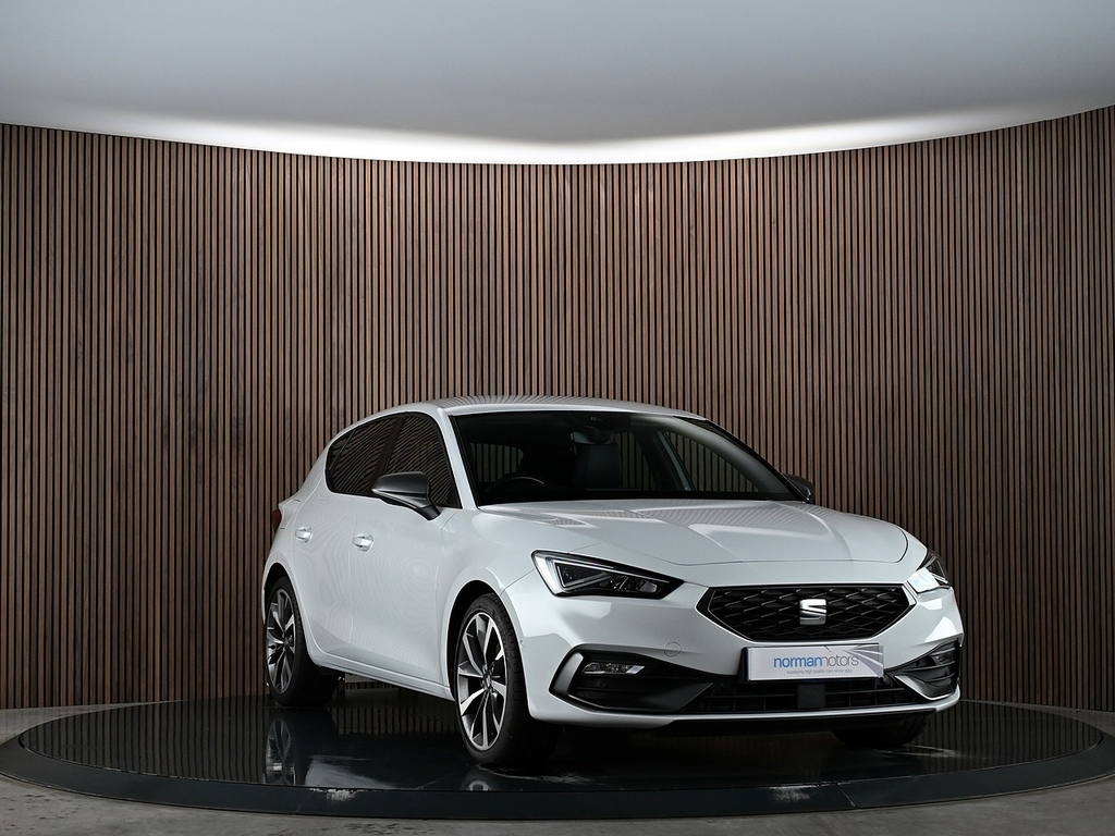 Seat Leon 1.5 Tsi Evo Fr Sport Hatchback E BV22UKS White #4